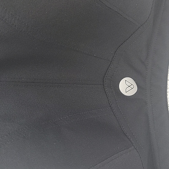 Livi Active Black Supportive Bra with Adjustable Straps NWOT - Picture 3 of 15